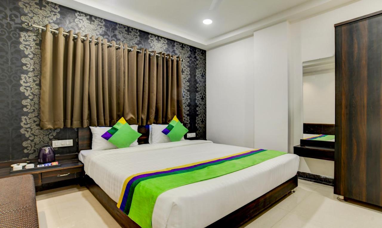 Treebo Grand Euro Pipliyahana Square Indore Exterior foto