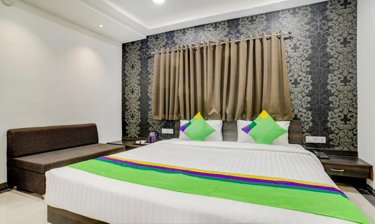 Treebo Grand Euro Pipliyahana Square Indore Exterior foto