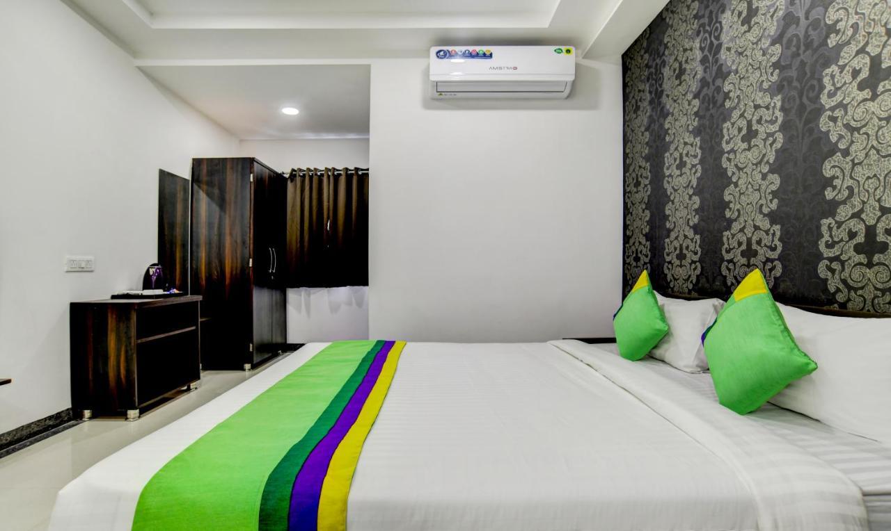 Treebo Grand Euro Pipliyahana Square Indore Exterior foto