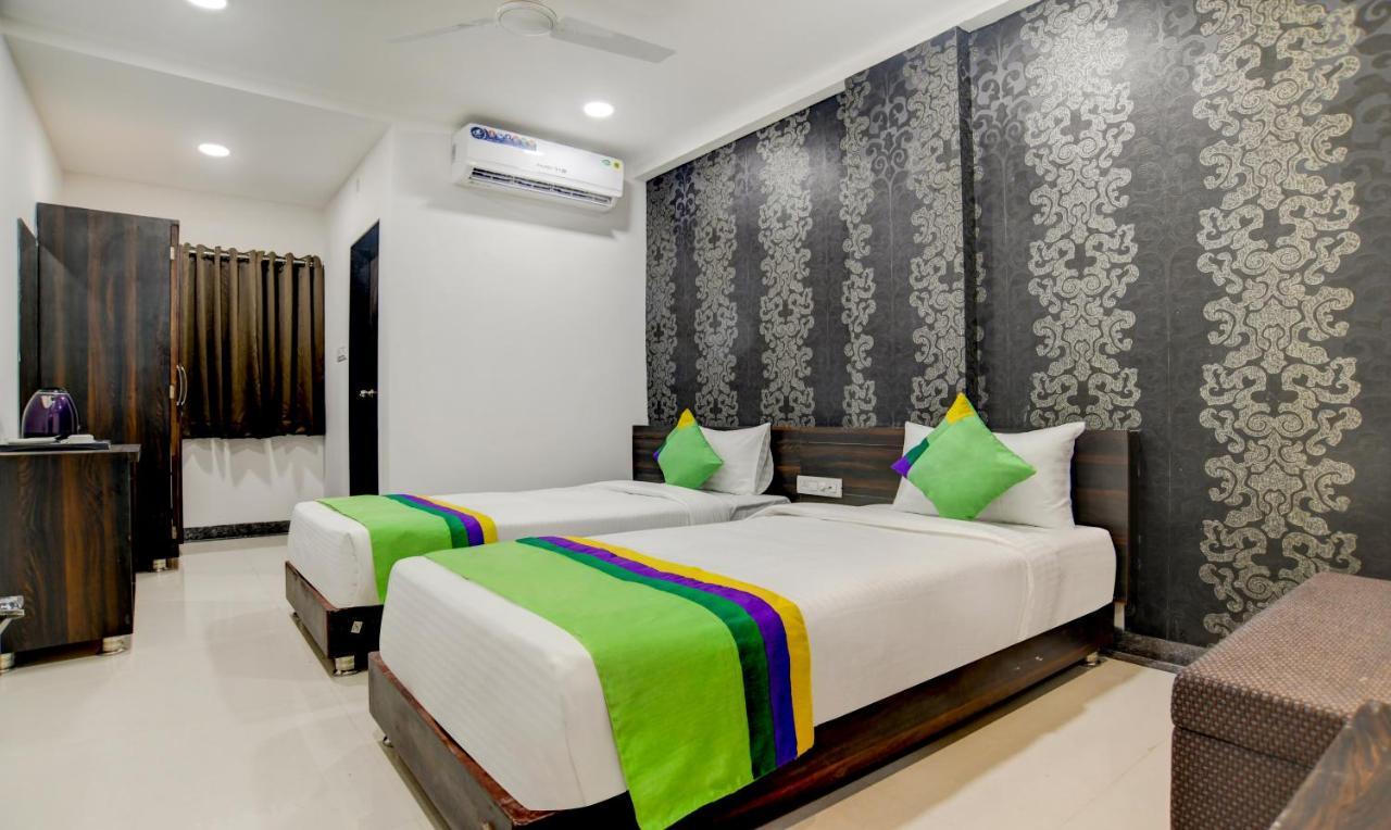 Treebo Grand Euro Pipliyahana Square Indore Exterior foto